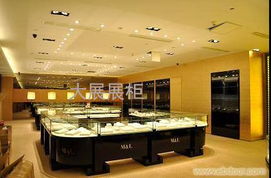 北京展柜制作公司 專業(yè)定制珠寶與化妝品展柜